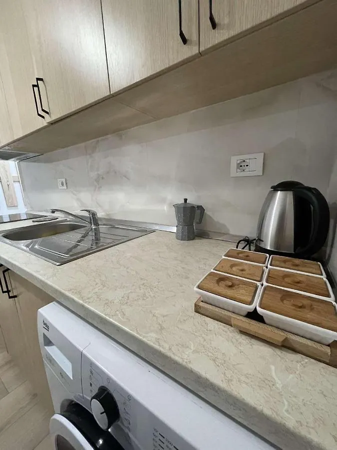 Finesse Apartment Komuna E Parisit Tiran 0*,  Arnavutluk